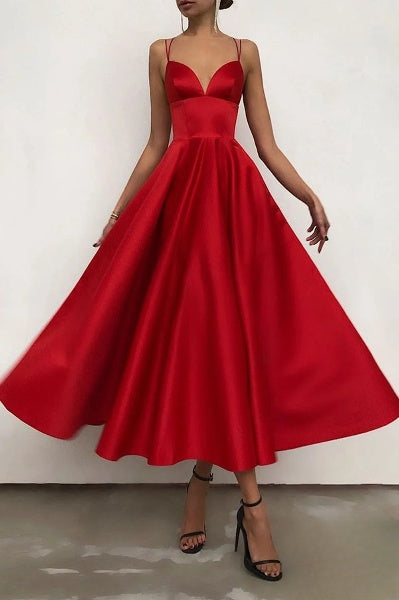 Maxi Dress – Flowing Fit & V-Neckline